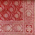 Jot Noor Rumala Sahib with traditional gold zari floral design and woven border